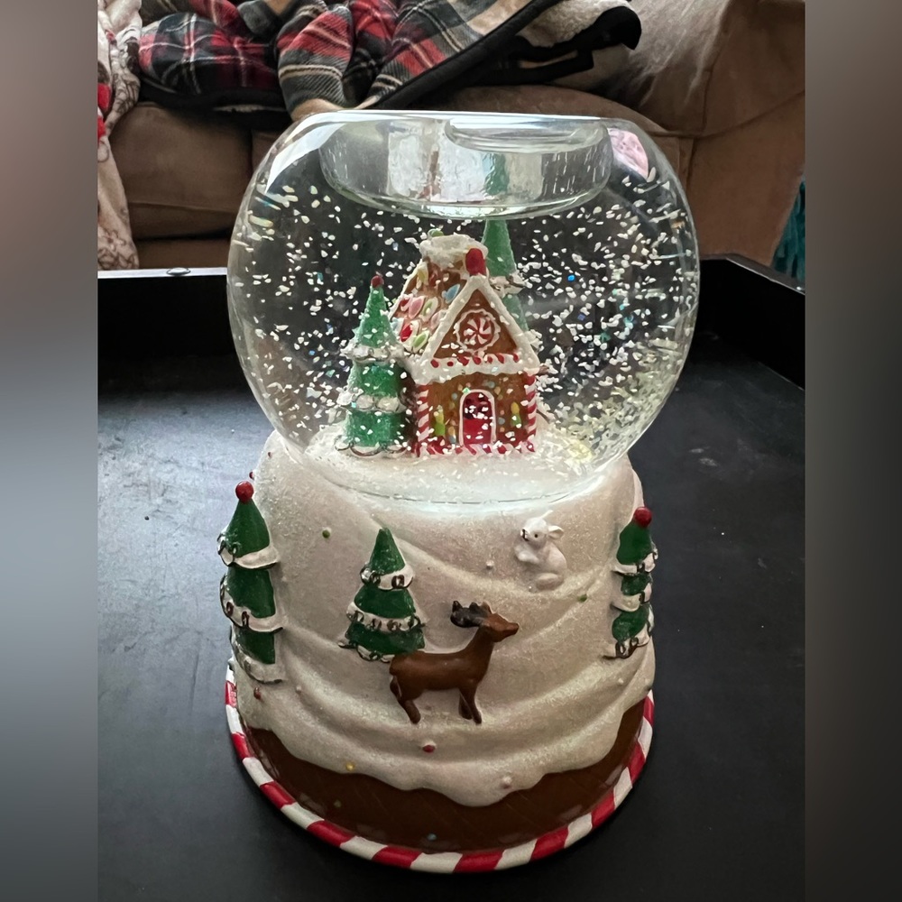 Partylite Let It Snow Tealight Holder